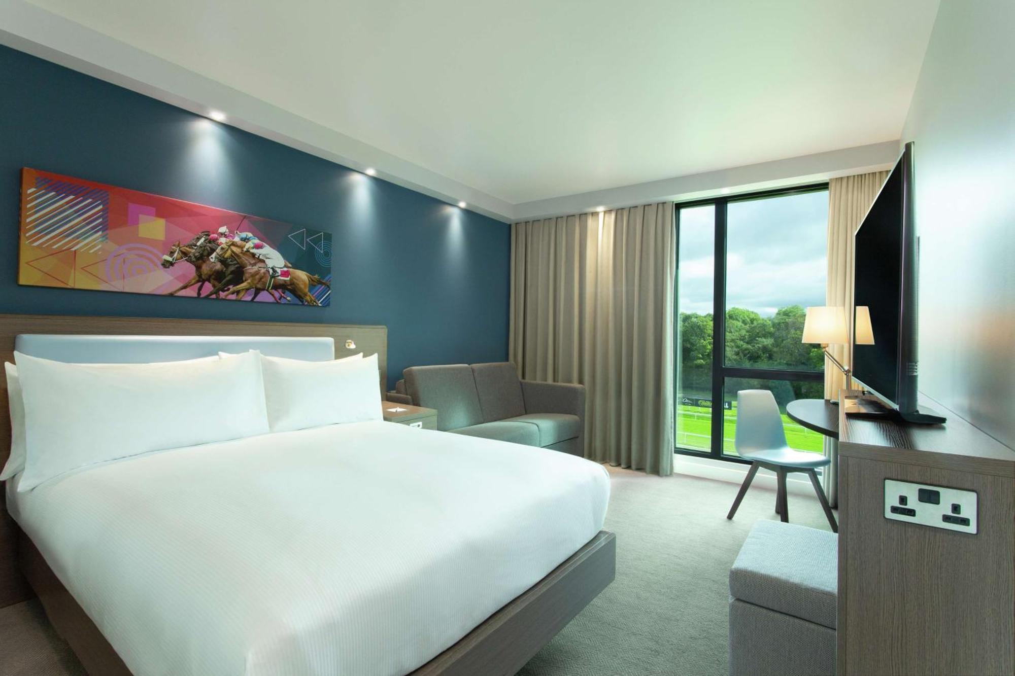 Hampton By Hilton Hamilton Park Hotel Ngoại thất bức ảnh