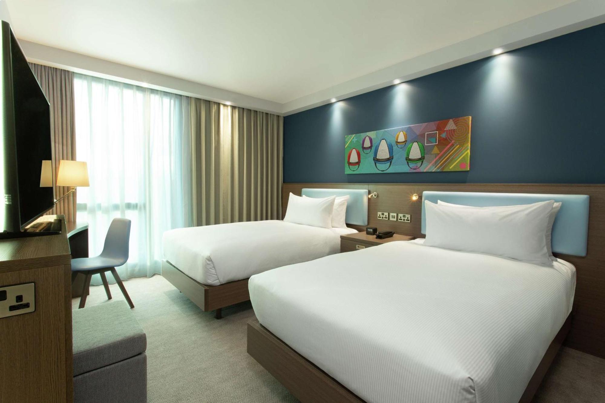 Hampton By Hilton Hamilton Park Hotel Ngoại thất bức ảnh